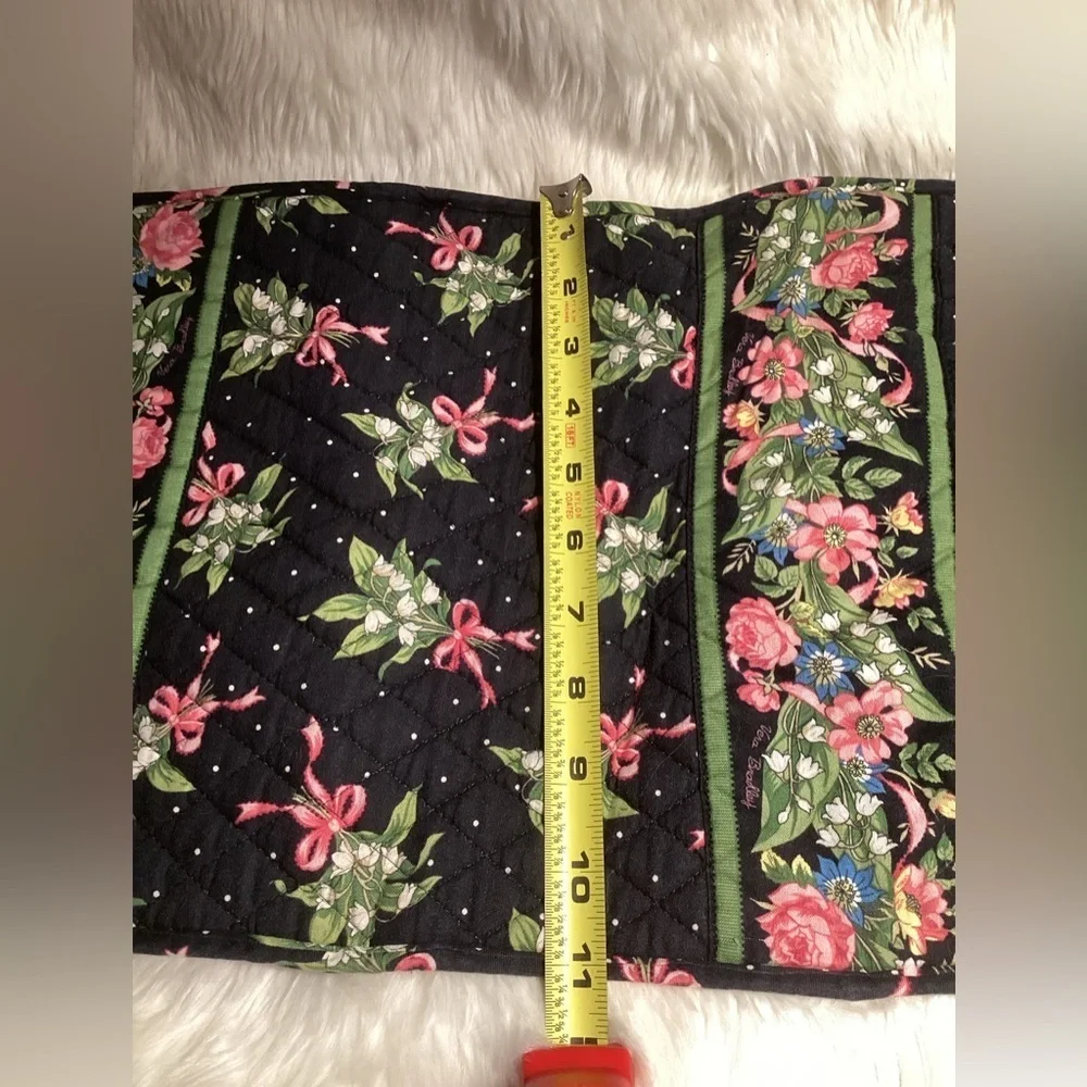 VERA BRADLEY  MAKE UP TRAVEL W/ 4 compartments